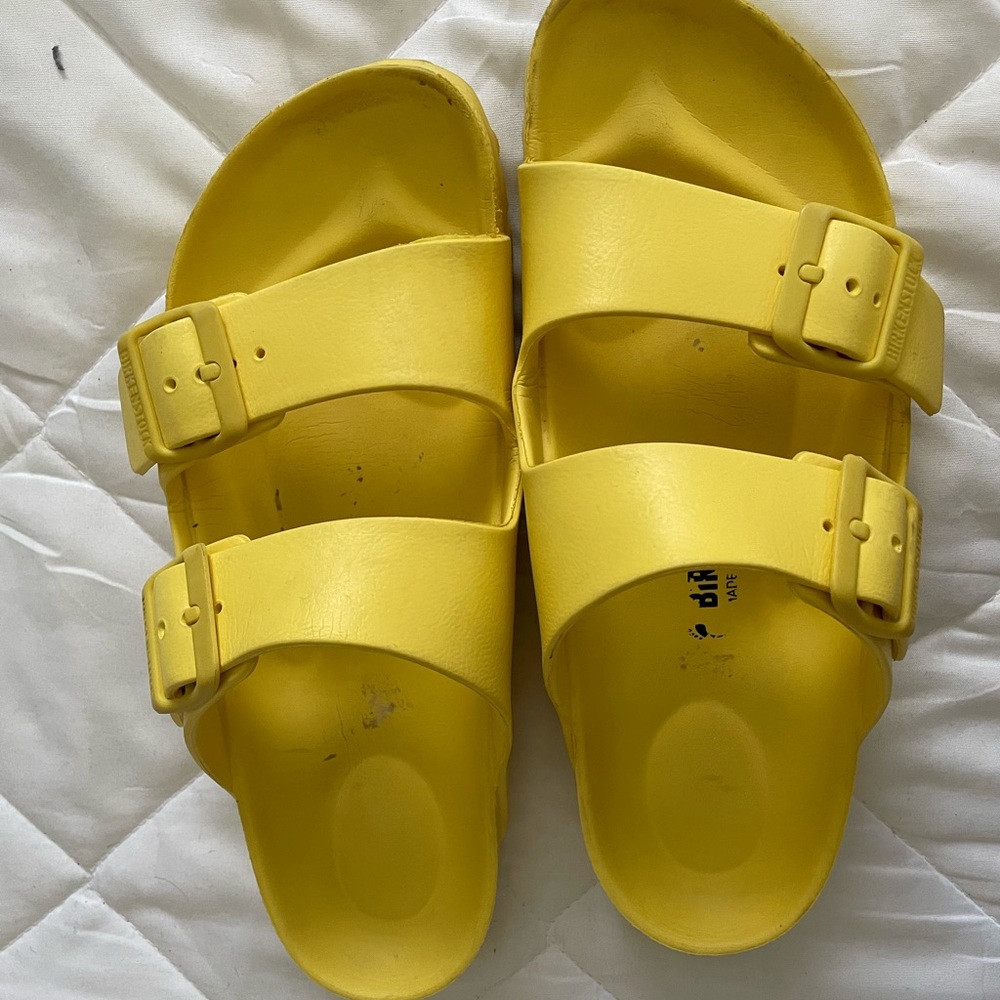 Yellow Birkenstocks ☀️